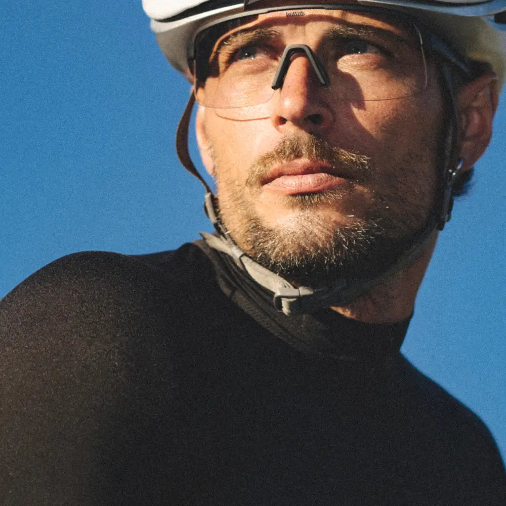 Gravel Bike Bundle | Fahrradbrille + Transparentes Wechselglas + Etui + Tuch + Spray + Trinkflasche (Geschenk)