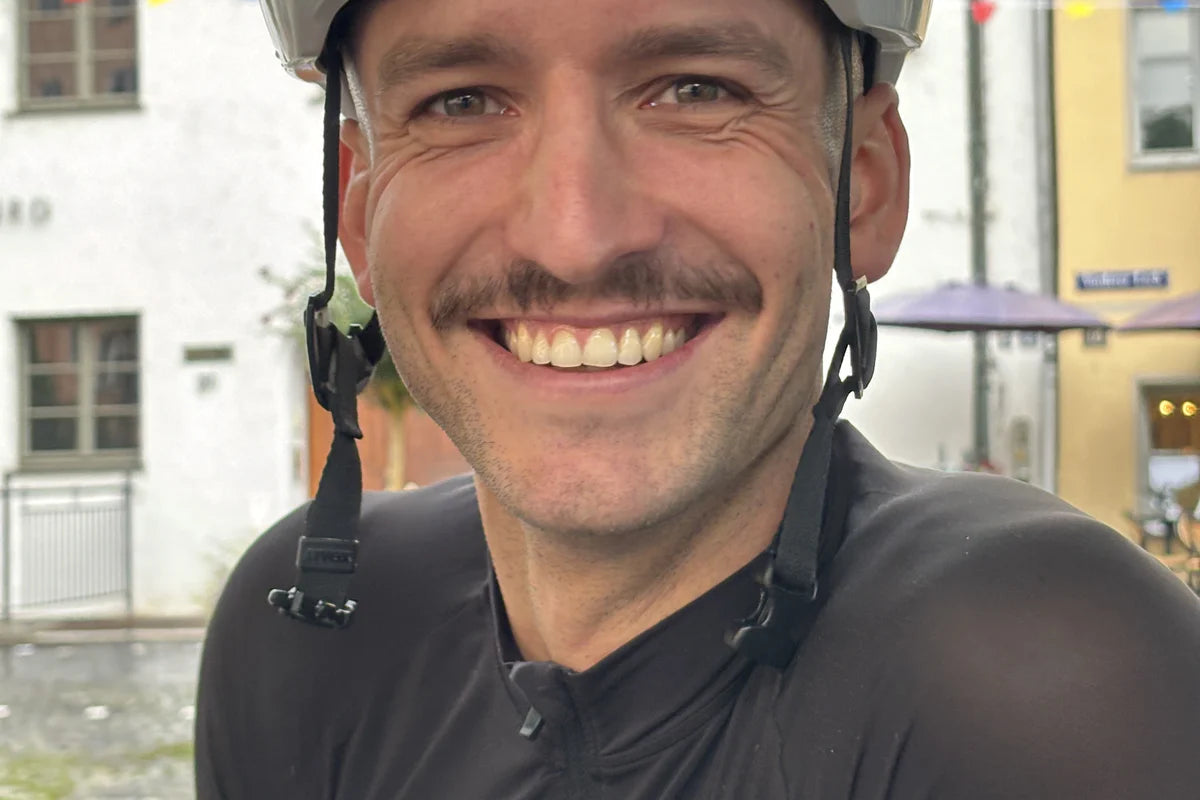 Cycling Glasses 2026: Oakley vs Decathlon vs Velluto